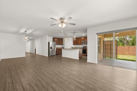 House in Palm Coast, Florida 5 bedrooms, 184.32 sq.m. № 1355840 - photo 10