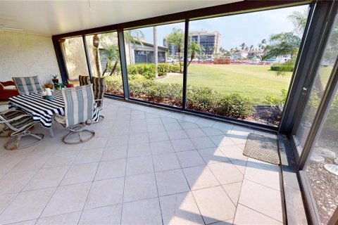 Condo in Punta Gorda, Florida, 3 bedrooms  № 1644287 - photo 9