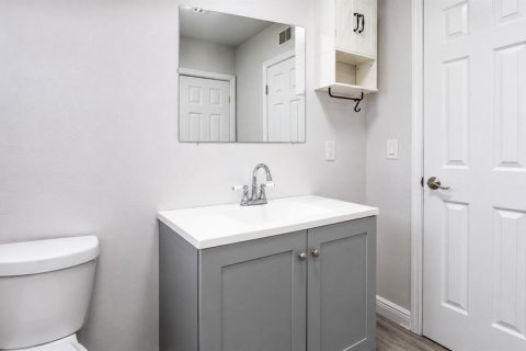 House in Tampa, Florida 3 bedrooms, 101.08 sq.m. № 2225008 - photo 15