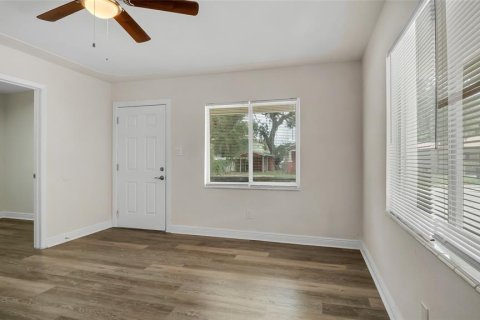 House in Tampa, Florida 3 bedrooms, 101.08 sq.m. № 2225008 - photo 24