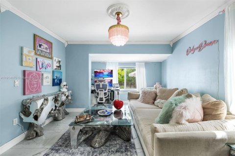 Casa en venta en Miami, Florida, 2 dormitorios № 1969869 - foto 26