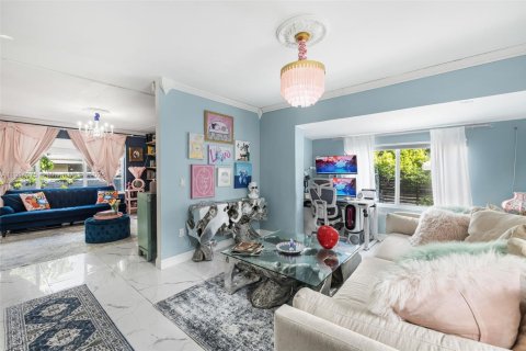 Casa en venta en Miami, Florida, 2 dormitorios № 1969869 - foto 27