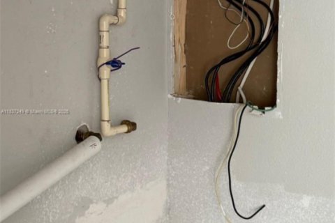 House in Clearwater, Florida 3 bedrooms, 170.01 sq.m. № 2058574 - photo 27