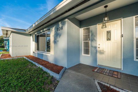 House in Clearwater, Florida 3 bedrooms, 170.01 sq.m. № 2058574 - photo 19