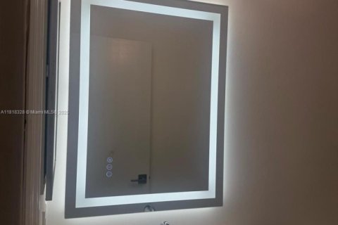 Adosado en venta en Miami, Florida, 3 dormitorios, 122.54 m2 № 1960960 - foto 16