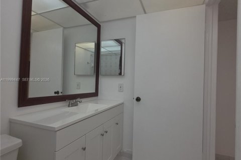 Снять в аренду кондоминиум в Майами, Флорида 2 спальни, 80.82м2, № 2091237 - фото 20