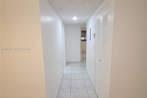 Снять в аренду кондоминиум в Майами, Флорида 2 спальни, 80.82м2, № 2091237 - фото 15