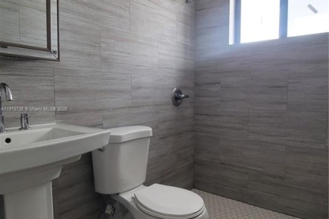 Appartement à louer à Miami, Floride: 2 chambres, 83.61 m2 № 1968933 - photo 17