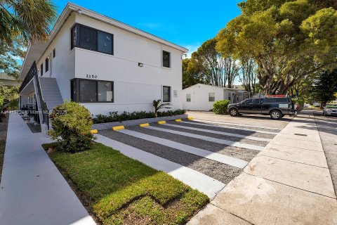 Appartement à louer à Miami, Floride: 2 chambres, 83.61 m2 № 1968933 - photo 2