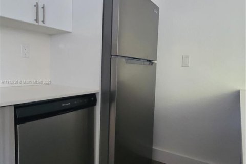 Appartement à louer à Miami, Floride: 2 chambres, 83.61 m2 № 1968933 - photo 15