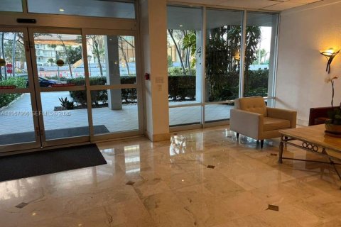 Copropriété à louer à Miami, Floride: 1 chambre, 74.69 m2 № 2031410 - photo 28