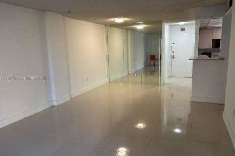 Copropriété à louer à Miami, Floride: 1 chambre, 74.69 m2 № 2031410 - photo 6