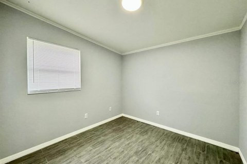 House in Tampa, Florida 6 bedrooms, 170.57 sq.m. № 2266394 - photo 14