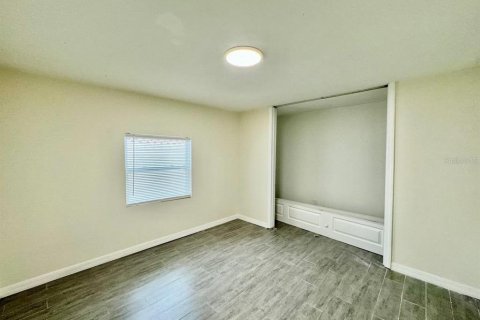 House in Tampa, Florida 6 bedrooms, 170.57 sq.m. № 2266394 - photo 22