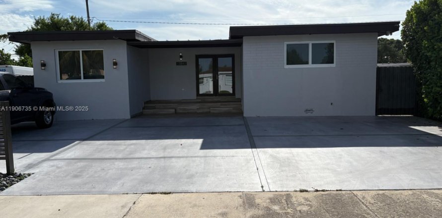 Дом в Майами, Флорида 3 спальни, 132.94м2 № 1963587