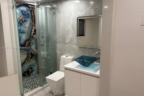 Снять в аренду виллу или дом в Майами, Флорида 3 спальни, 132.94м2, № 1963587 - фото 8