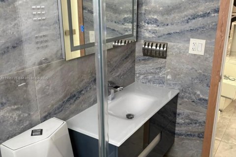 Снять в аренду виллу или дом в Майами, Флорида 3 спальни, 132.94м2, № 1963587 - фото 7