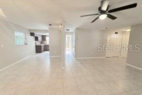 Villa ou maison à vendre à DeBary, Floride: 2 chambres, 110.09 m2 № 2313482 - photo 3