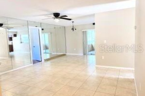 Villa ou maison à vendre à DeBary, Floride: 2 chambres, 110.09 m2 № 2313482 - photo 2