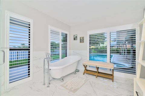 Casa en venta en Boca Raton, Florida, 4 dormitorios, 215.35 m2 № 2046787 - foto 17