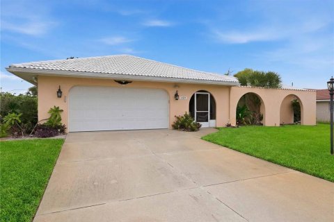 Villa ou maison à vendre à Nokomis, Floride: 3 chambres, 181.62 m2 № 2133298 - photo 2