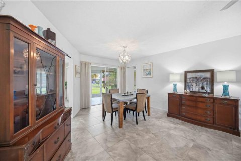 Villa ou maison à vendre à Nokomis, Floride: 3 chambres, 181.62 m2 № 2133298 - photo 9