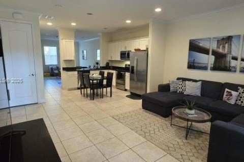 Casa en venta en West Palm Beach, Florida, 3 dormitorios, 147.71 m2 № 1946025 - foto 14