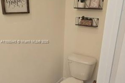 Casa en venta en West Palm Beach, Florida, 3 dormitorios, 147.71 m2 № 1946025 - foto 6