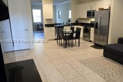 Casa en venta en West Palm Beach, Florida, 3 dormitorios, 147.71 m2 № 1946025 - foto 12