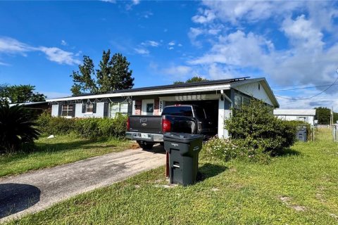 House in Frostproof, Florida 2 bedrooms, 104.05 sq.m. № 1904490 - photo 3