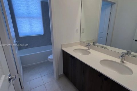 Снять в аренду виллу или дом в Аве Мария, Флорида 3 спальни, 181.9м2, № 2046183 - фото 30