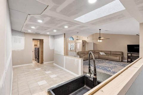 Villa ou maison à vendre à Spring Hill, Floride: 4 chambres, 201.04 m2 № 2416326 - photo 22