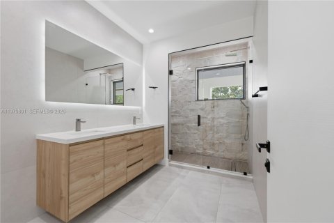 Adosado en venta en Fort Lauderdale, Florida, 4 dormitorios, 210.33 m2 № 2048756 - foto 14
