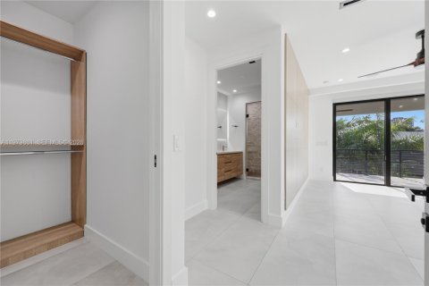 Adosado en venta en Fort Lauderdale, Florida, 4 dormitorios, 210.33 m2 № 2048756 - foto 13