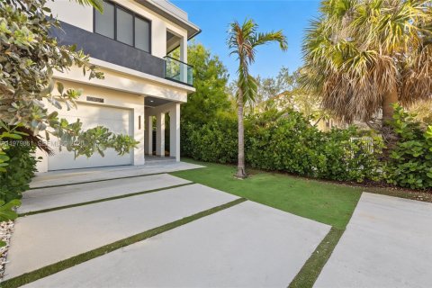 Adosado en venta en Fort Lauderdale, Florida, 4 dormitorios, 210.33 m2 № 2048756 - foto 2