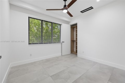 Adosado en venta en Fort Lauderdale, Florida, 4 dormitorios, 210.33 m2 № 2048756 - foto 12