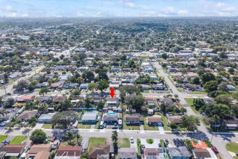 Villa ou maison à vendre à Hollywood, Floride: 3 chambres, 77.39 m2 № 2005550 - photo 25