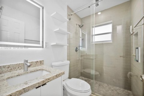 Villa ou maison à vendre à Hollywood, Floride: 3 chambres, 77.39 m2 № 2005550 - photo 14