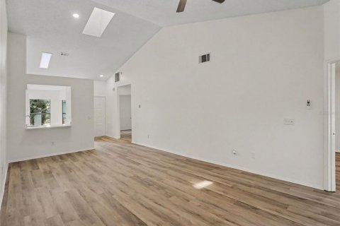 Touwnhouse à vendre à Kissimmee, Floride: 2 chambres, 94.67 m2 № 2312917 - photo 3