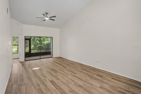 Touwnhouse à vendre à Kissimmee, Floride: 2 chambres, 94.67 m2 № 2312917 - photo 4