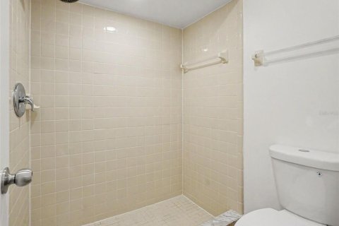 Touwnhouse à vendre à Kissimmee, Floride: 2 chambres, 94.67 m2 № 2312917 - photo 15