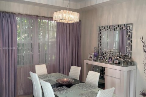 Villa ou maison à vendre à Parkland, Floride: 6 chambres, 353.96 m2 № 1927314 - photo 21