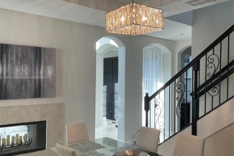 Villa ou maison à vendre à Parkland, Floride: 6 chambres, 353.96 m2 № 1927314 - photo 18