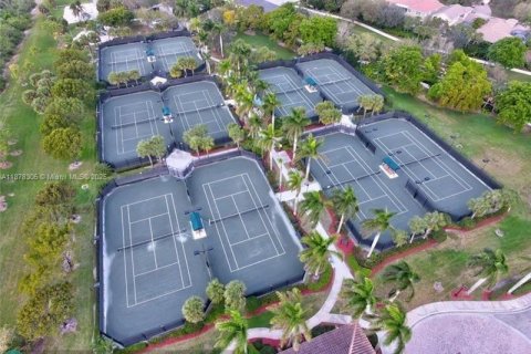 Villa ou maison à vendre à Parkland, Floride: 6 chambres, 353.96 m2 № 1927314 - photo 5