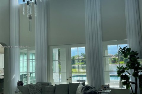Villa ou maison à vendre à Parkland, Floride: 6 chambres, 353.96 m2 № 1927314 - photo 16