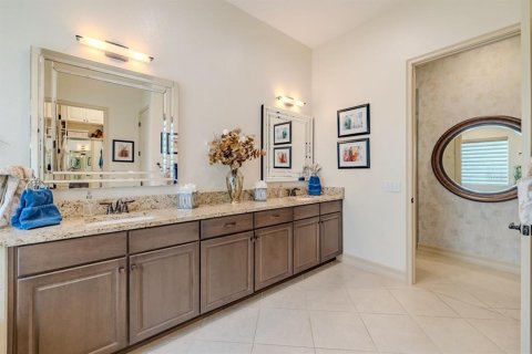 House in ESTANCIA

 in Wesley Chapel, Florida 4 bedrooms, 387.96 sq.m. № 1757304 - photo 27