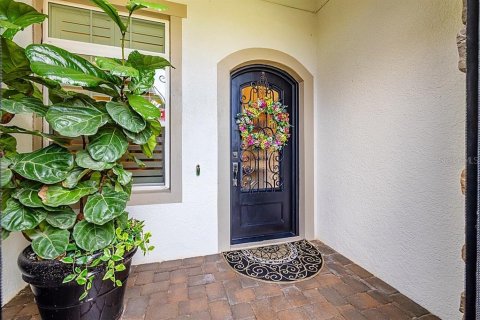 House in ESTANCIA

 in Wesley Chapel, Florida 4 bedrooms, 387.96 sq.m. № 1757304 - photo 5