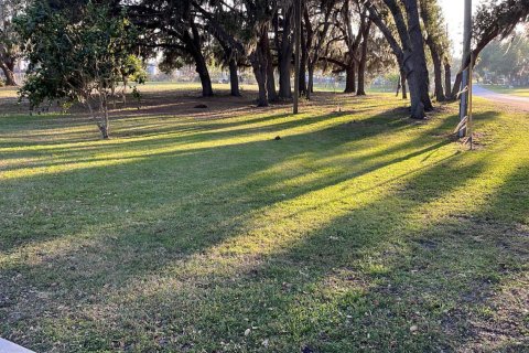 Terreno en venta en Frostproof, Florida № 1007721 - foto 1