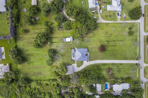House in St. Lucie, Florida 3 bedrooms, 197.79 sq.m. № 2261901 - photo 6