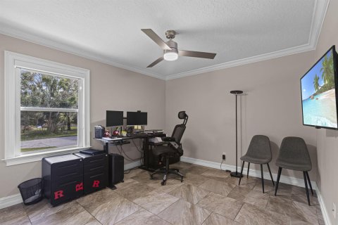 House in St. Lucie, Florida 3 bedrooms, 197.79 sq.m. № 2261901 - photo 27